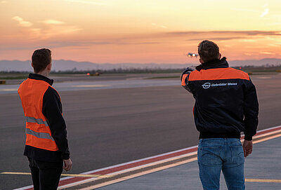 Air freight charter